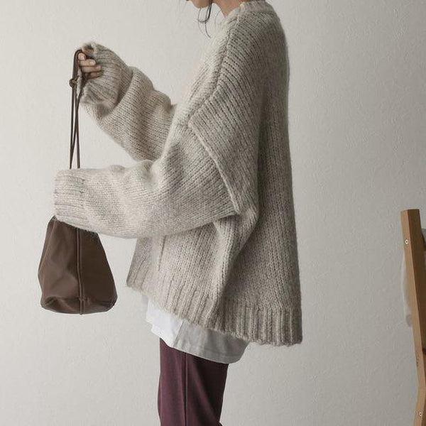 Womens chunky knit sweater in Beige, side view