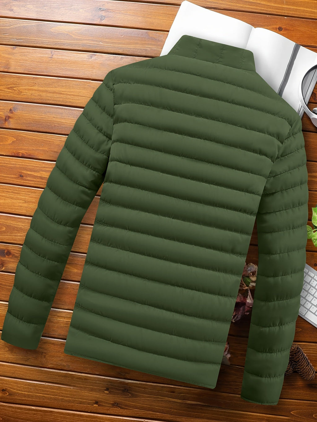 Lightweight Puffer Jacket for Men with Stand Collar