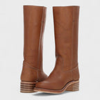 Womens riding boots in Brown, tall pull-on shaft and rounded toe