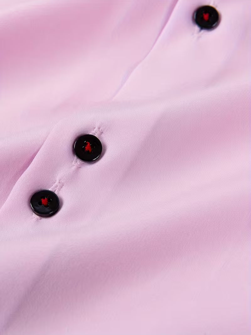 Mens dress shirt in Pink, close-up of the front buttons