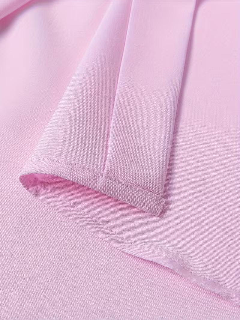 Mens dress shirt in Pink, close-up of the sleeve