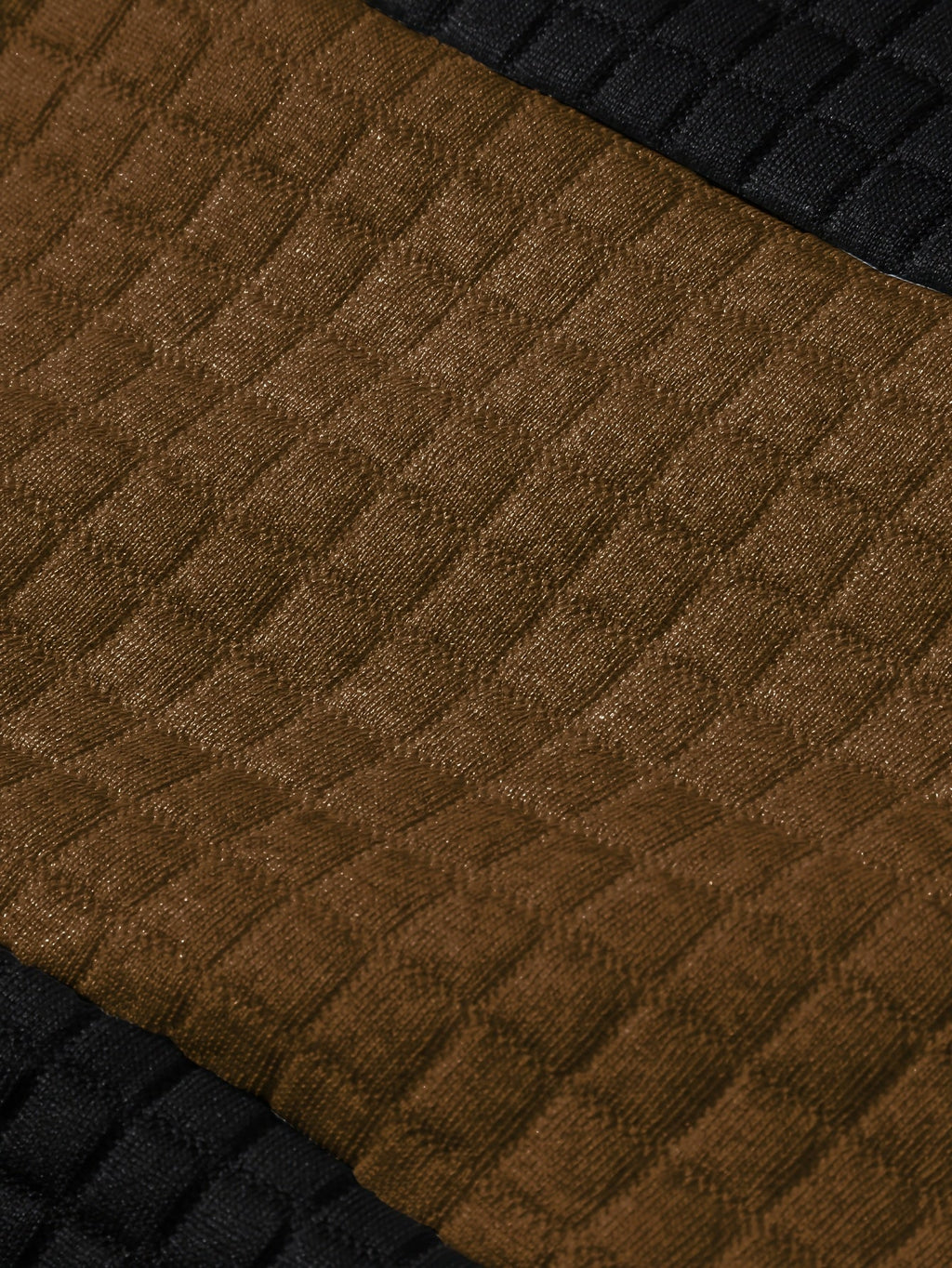 Mens hoodie in Brown, close-up of the waffle knit stripe