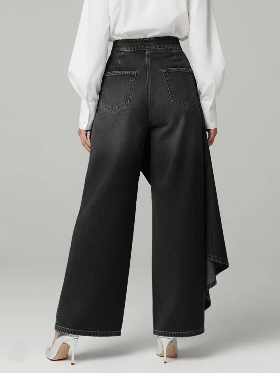 Womens wide leg jeans in Black, back view with patch pockets